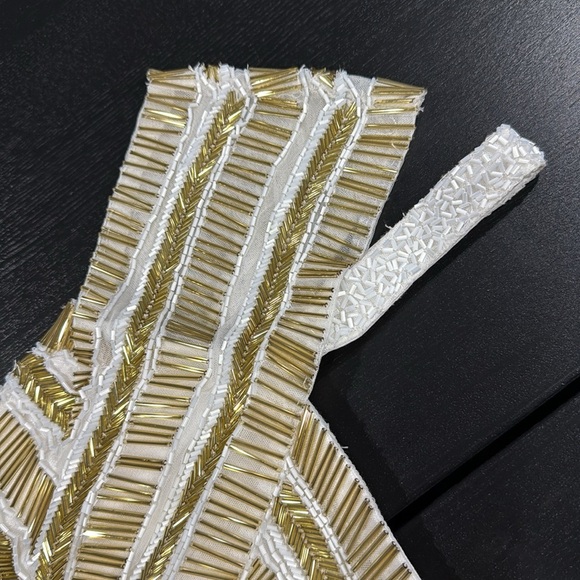 Mac Duggal Gold Goddess Beaded One Shoulder White Gown - Sample - Size 2 - Picture 9 of 14